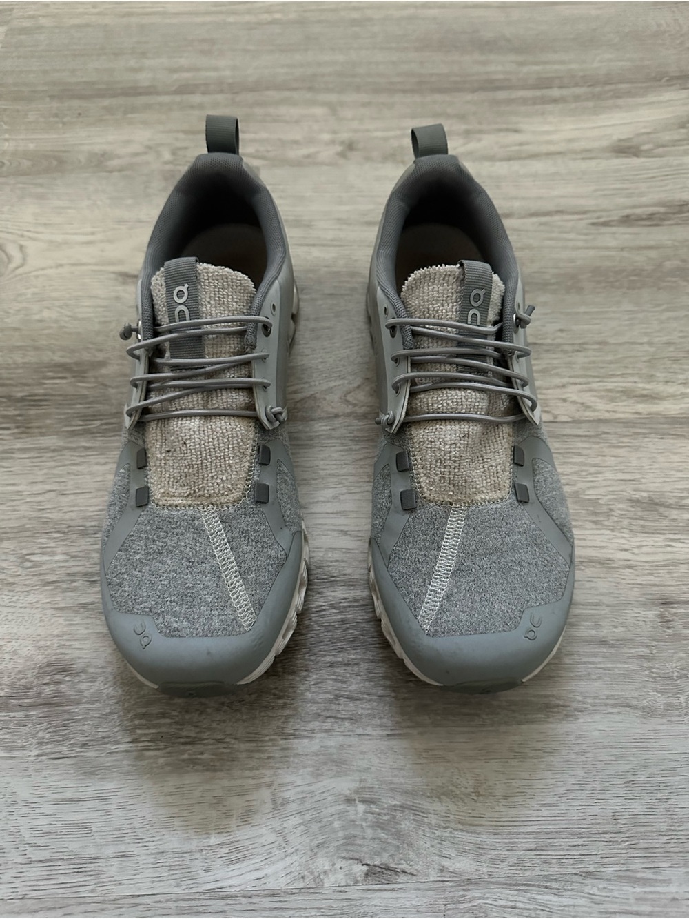 On Cloud Terry Silver Gray Running Sneakers Women’s 9.5 EU 41